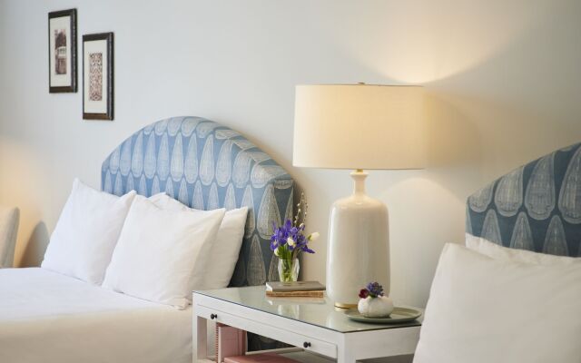 HarbourView Inn