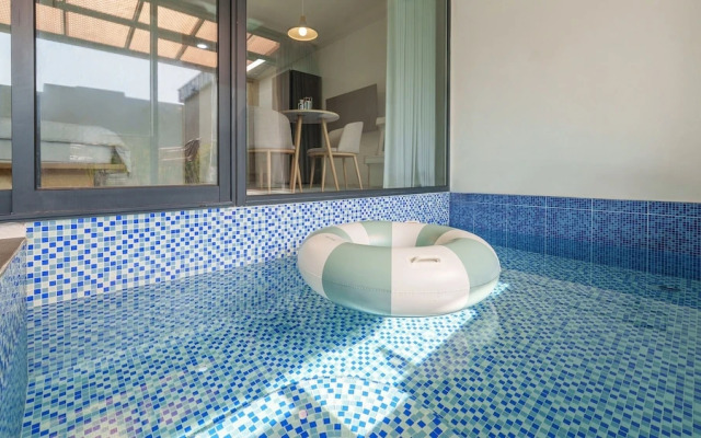Gyeongju Rose Breeze Pool Villa Pension
