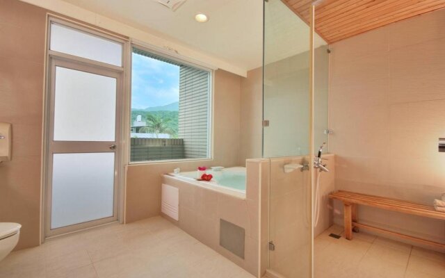 Aroma Hotel