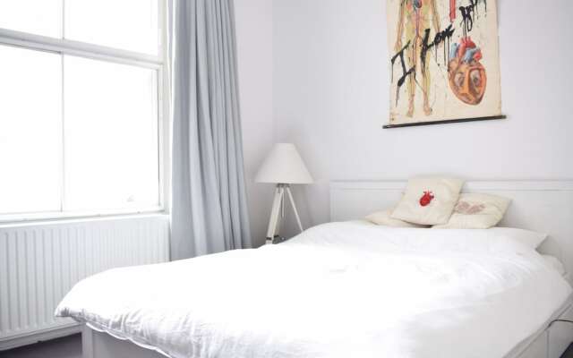 1 Bedroom Notting Hill Apartment