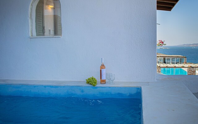 Holiday Sunset Villa Above the Beach