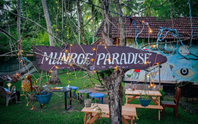 Munroe Paradise