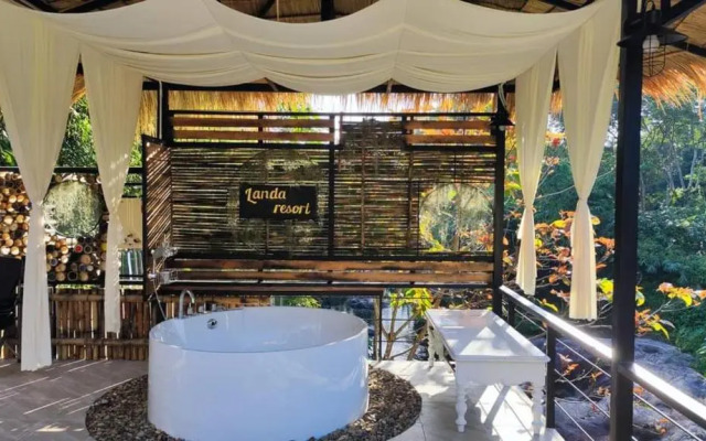 Lundaresort & Orchid