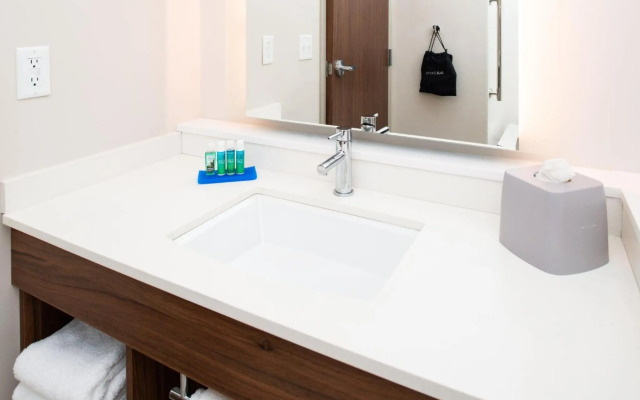 Holiday Inn Express & Suites Ottumwa by IHG