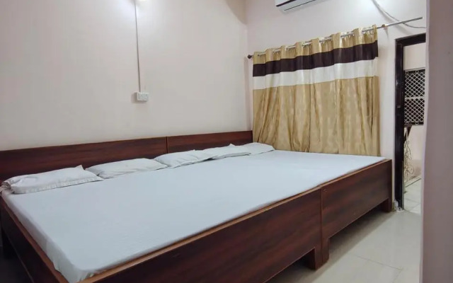 Krishna paying guest house