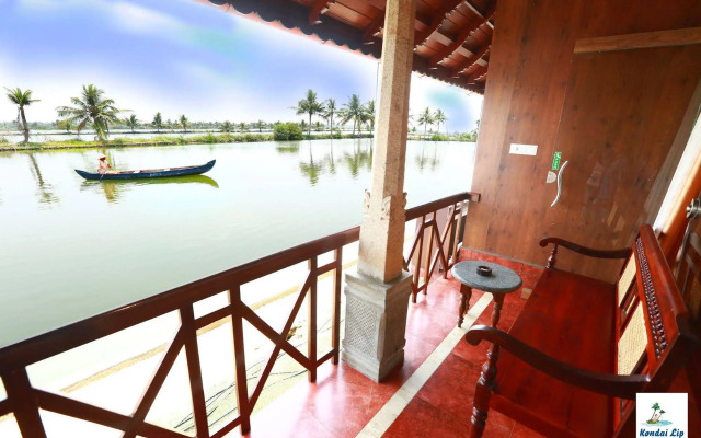 Kondai Lip Backwater Heritage Resort