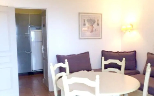 Apartment With 2 Bedrooms in Roquebrune-sur-argens, With Wonderful sea