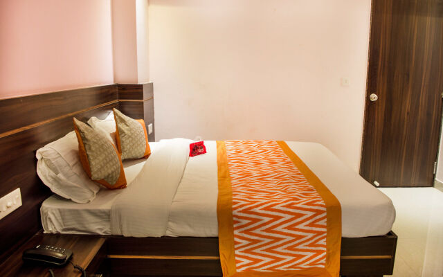 OYO Rooms Sargam Cinemas