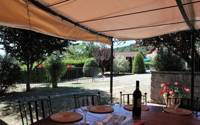 Wonderful Villa With Private Pool in the Heart of Tuscany