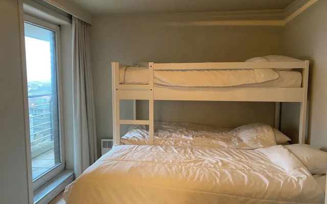 Apartment in Nieuwpoort by the Sea Wall