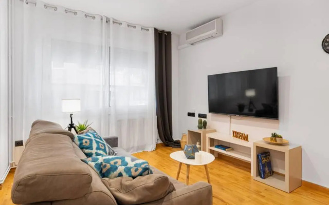 Lodging Apartments Villa de Gracia 2 bedroom cozy apartment