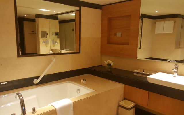 Vivanta Hyderabad, Begumpet