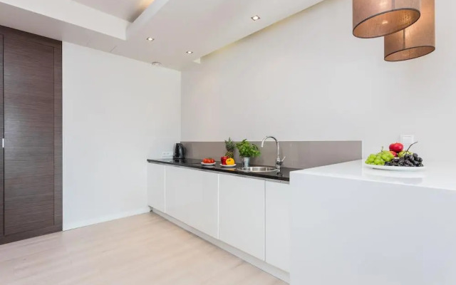 Premium Apartments Platinum Towers