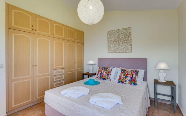 Longobardi Sea Front Villa Chania Greece