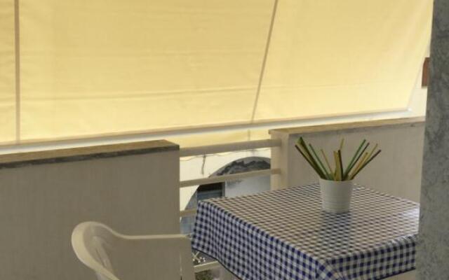 Webus Apartments