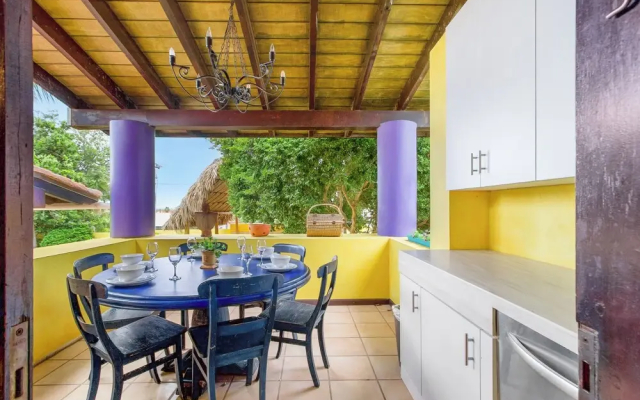 Mexican Style Villa With Private Pool, Free Utilities