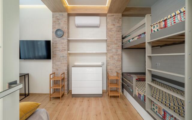 Apartments on 17/7 Tsvetochnaya Street