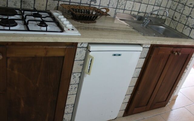 Quaint Holiday Home in Matino With Swimming Pool