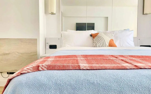 Seaview Appartment in Orbi Towers