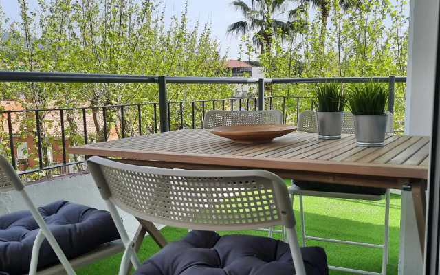 Bright near the beach & Barcelona - Apartment