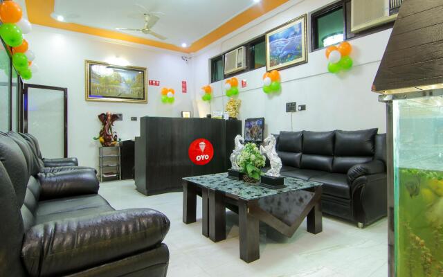 OYO 8680 Hotel Vaishnavi Inn