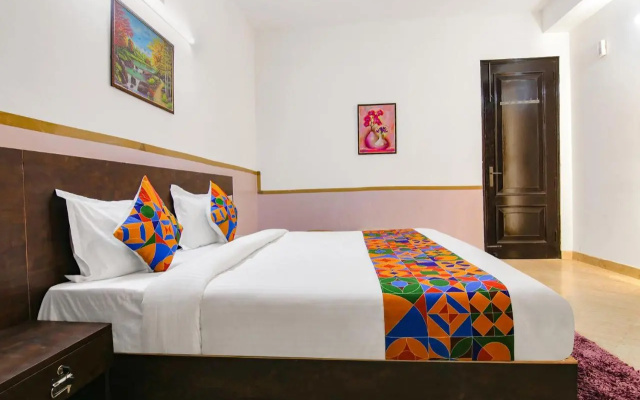 FabHotel Nirvana - 600m from CK Birla Hospital Gurgaon