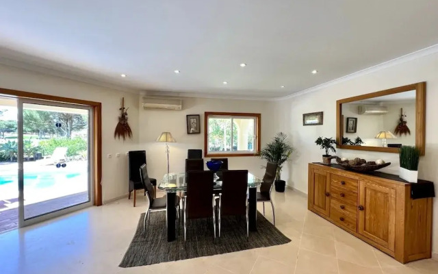 Vilamoura Amazing Golf Villa With Pool