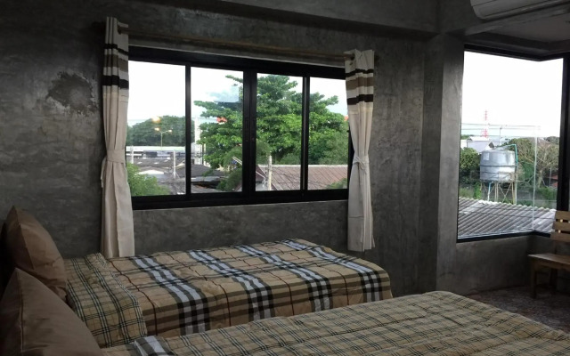 Stay with Brite The Home-stay in Chiang Mai