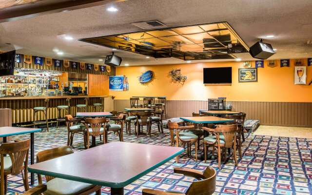 Clarion Hotel Anaheim Resort