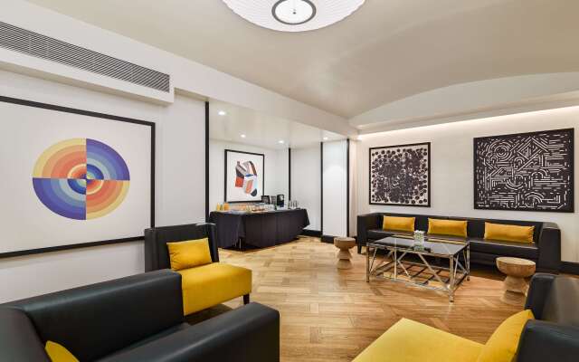 H10 Universitat Hotel