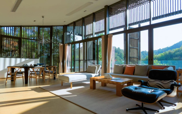 Meijie Mountain Hotspring Resort