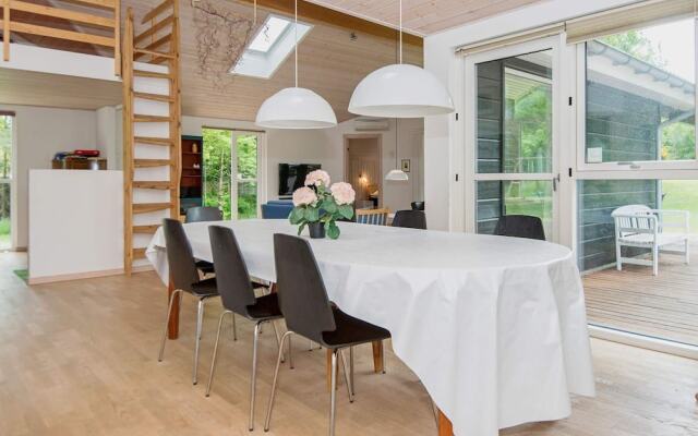 Vibrant Holiday Home in Ebeltoft With Whirlpool