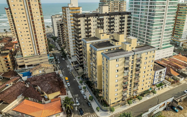 Charmoso Apto com piscina no Caiçara