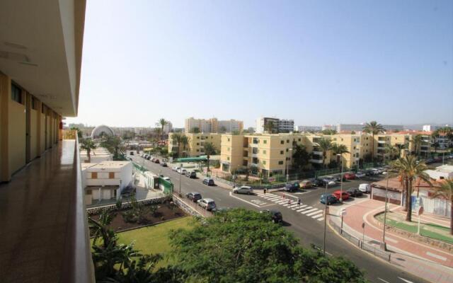 Fantastic apartment with sea views