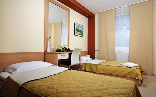Tiski Cvet Hotel