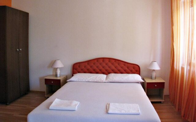 Apartments Miljak