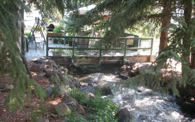 Creek Side Bed and Breakfast