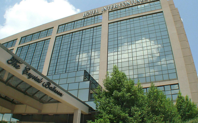 Renaissance Dallas Addison Hotel