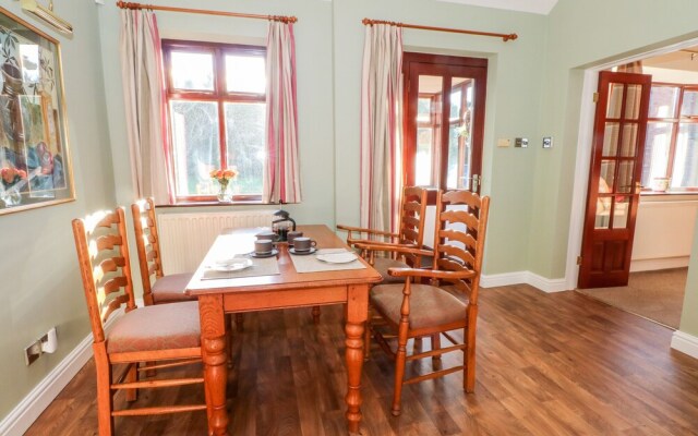Molls Cottage