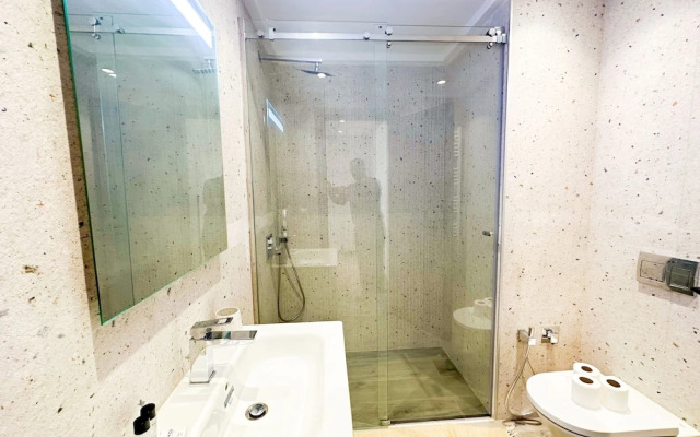 The Business Stay Brand new in Lac 2