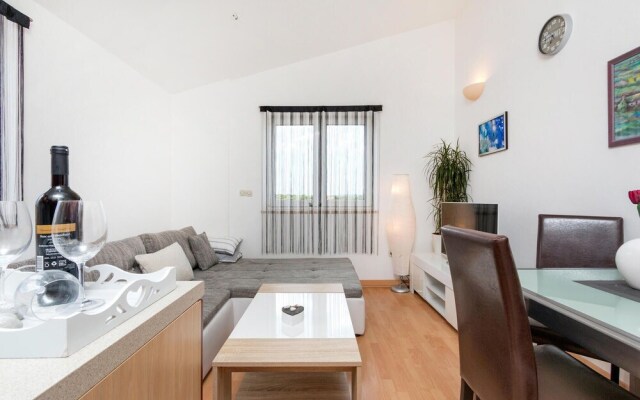 Awesome Apartment in Fazana With Wifi and 1 Bedrooms