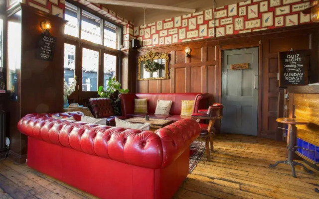 The Captain Cook Hotel