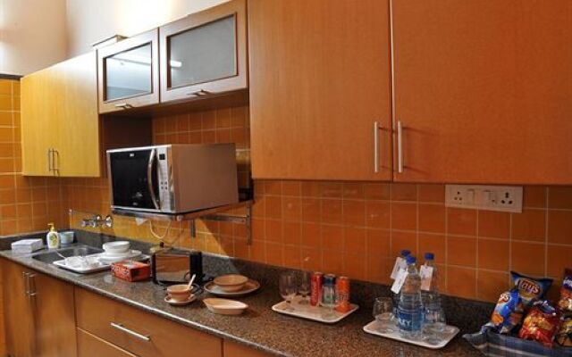 Sterling Suites - Langford Town