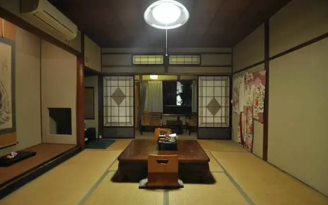 Kutsurogi no Yado Yukiya