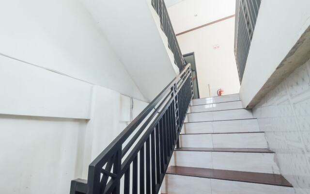 OYO 1872 Sakinah Grand Soabali Hotel