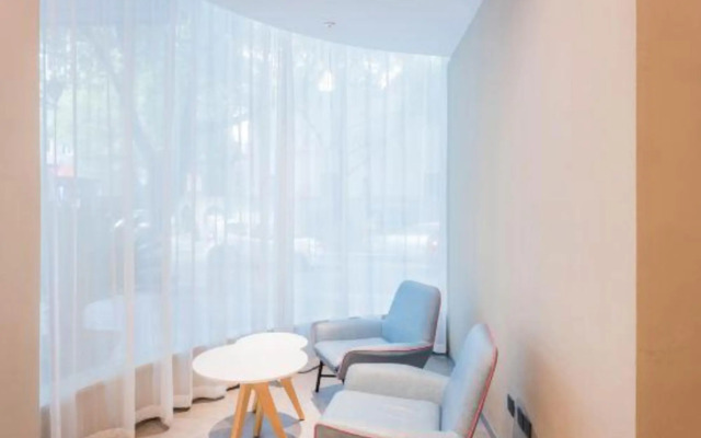 Homeinn · neo (Nanchang Yangming Road Children's Hospital Subway Station)