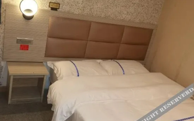 OYO Wuhan Hongtai Hotel
