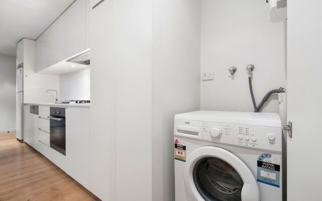 Edgewater 109