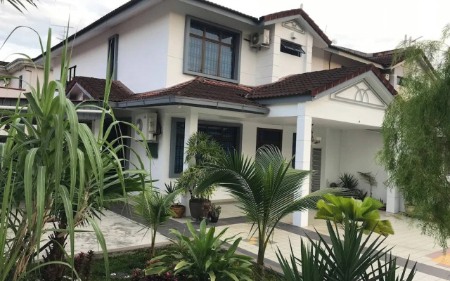 Rebec 14pax at Ikea,toppen,aeon