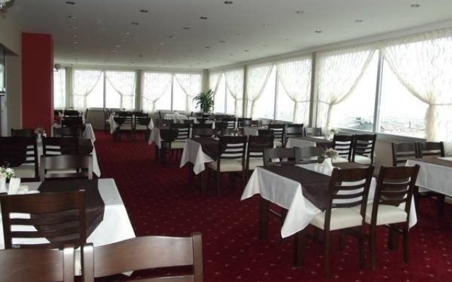 Grand Ozfidan Hotel